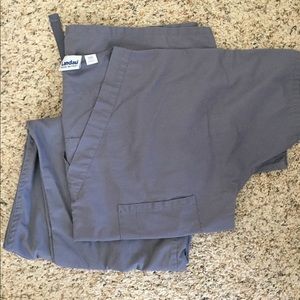 Men’s Landau scrub set, EUC size small